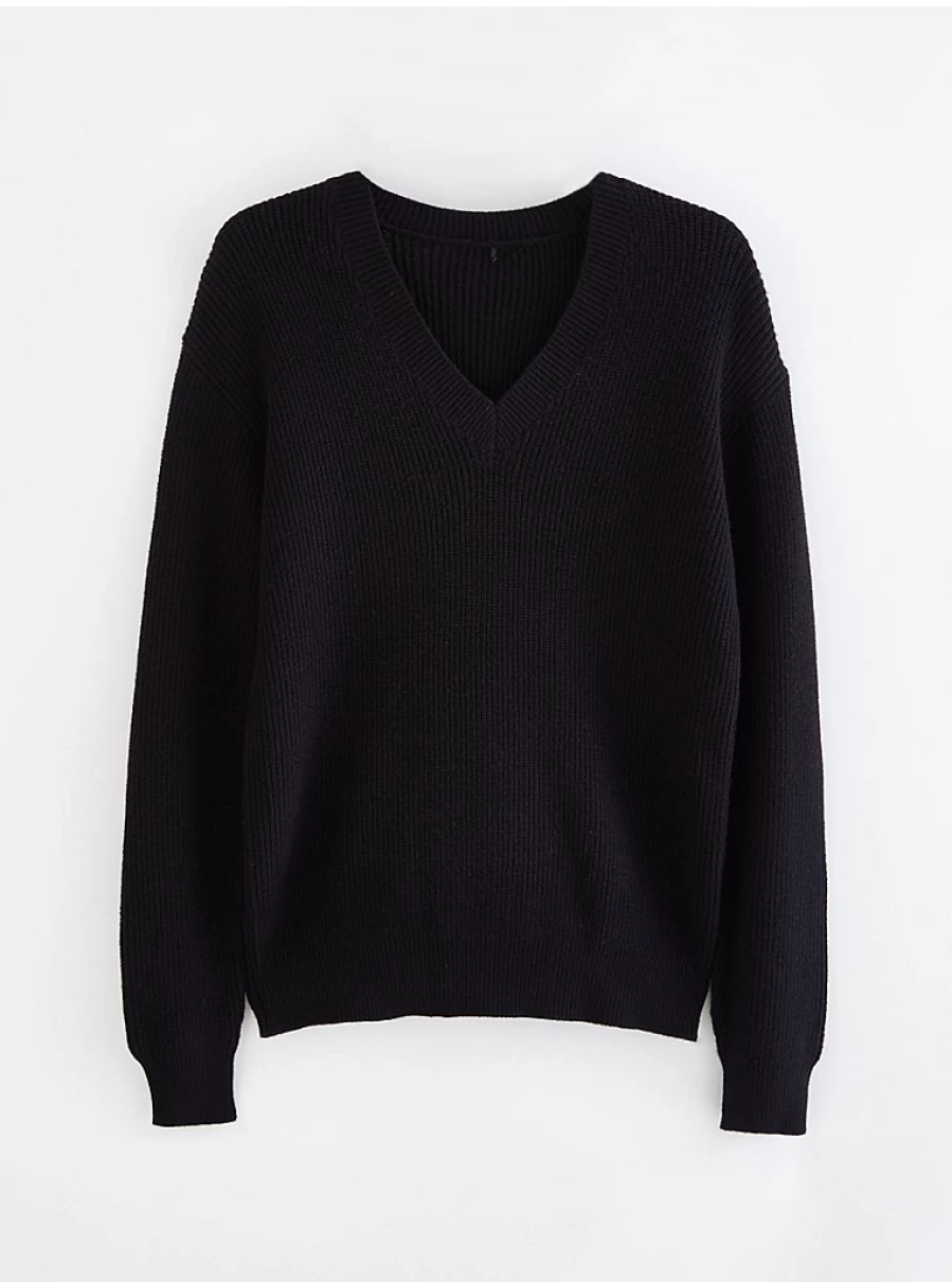"George at Asda Black V-Neck Knitted School Jumper for Senior Girls – Comfortable & Stylish"