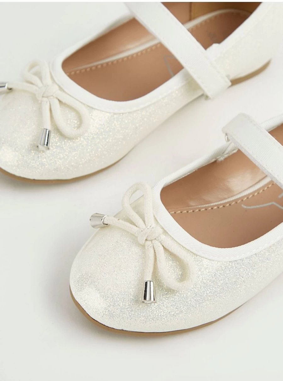 "George at Asda Girls' White Glitter Bow Ballet Shoes – Comfortable & Stylish Dance Shoes for Kids"