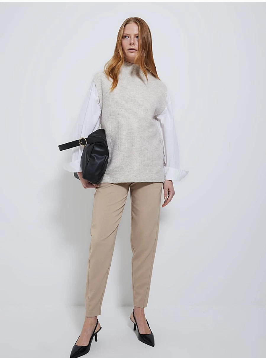 Women's Stone Twill Tapered Trousers | Slim Fit Ankle-Length Pants | George at Asda