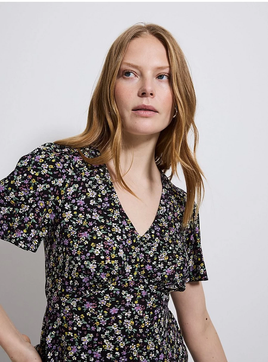 "George at Asda Women's Black Floral V-Neck Angel Sleeve Blouse | Stylish & Comfortable Top"