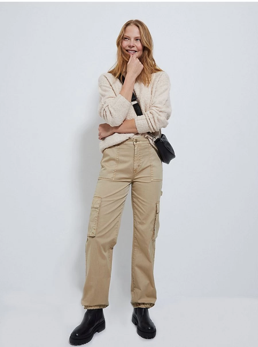 "George at Asda Women's Neutral Utility Trousers – Comfort & Style Review"