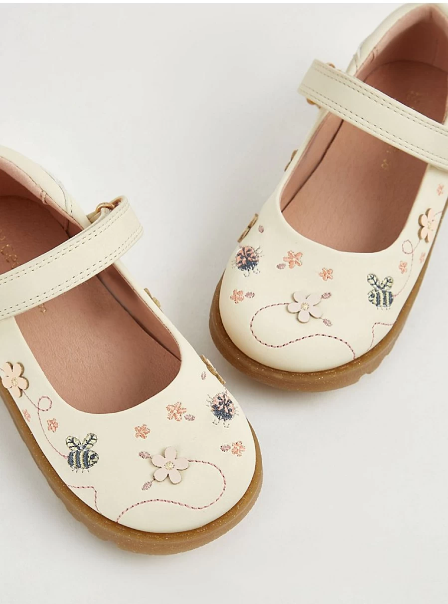"George at Asda Girls' Embroidered Bee Mary Jane Shoes with Cream Color – Kids' Footwear Review"