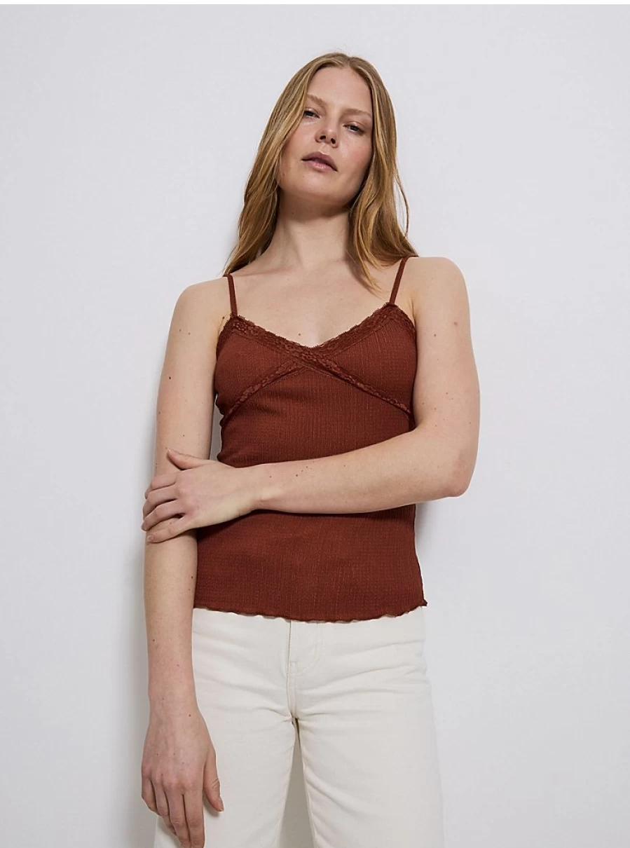 "George at Asda Women's Rust Lace Trim Crepe Cami Top Review & Style Guide"