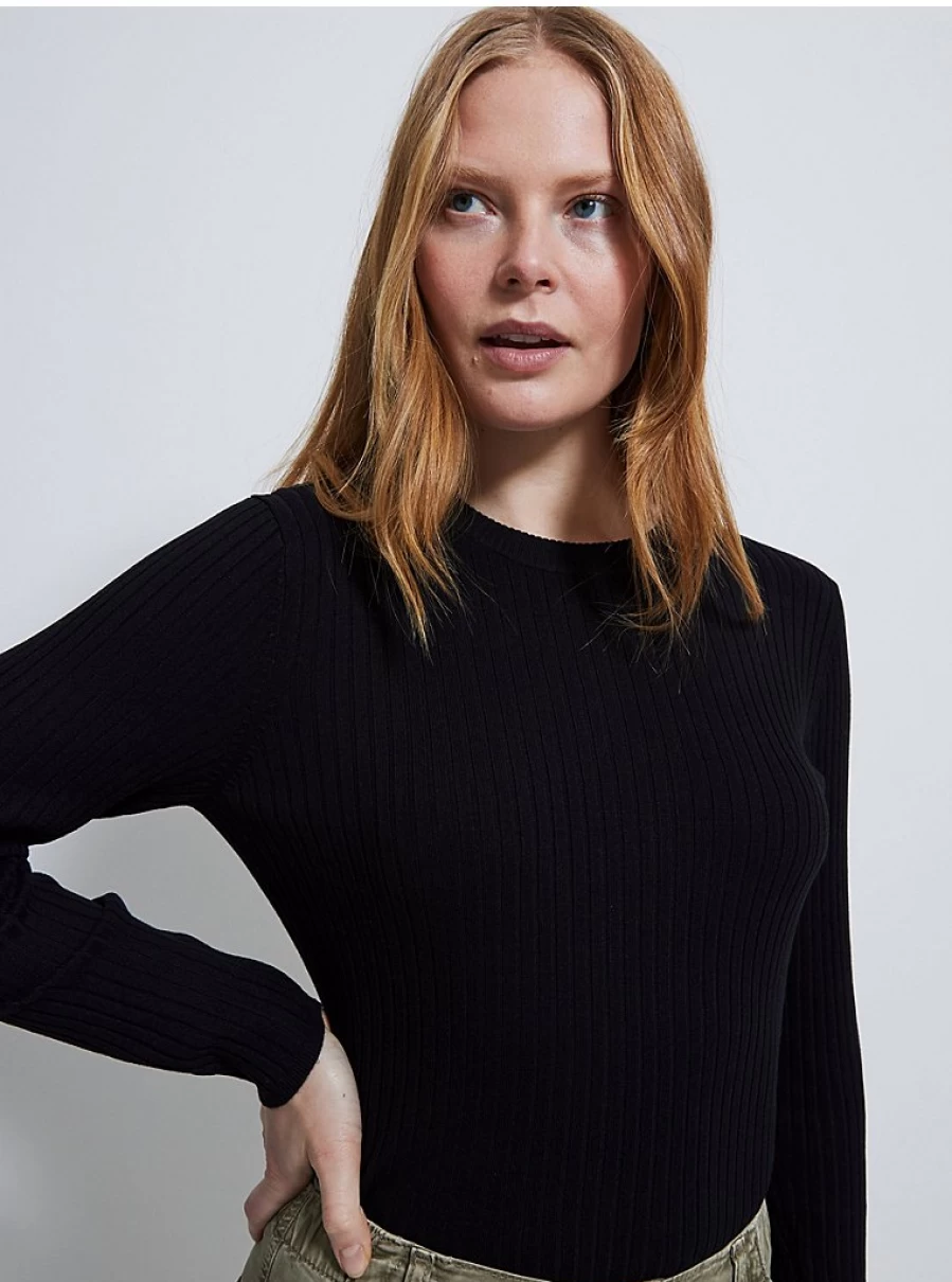 "George at Asda Women's Black Ribbed Long Sleeve Jumper – Comfort & Style"