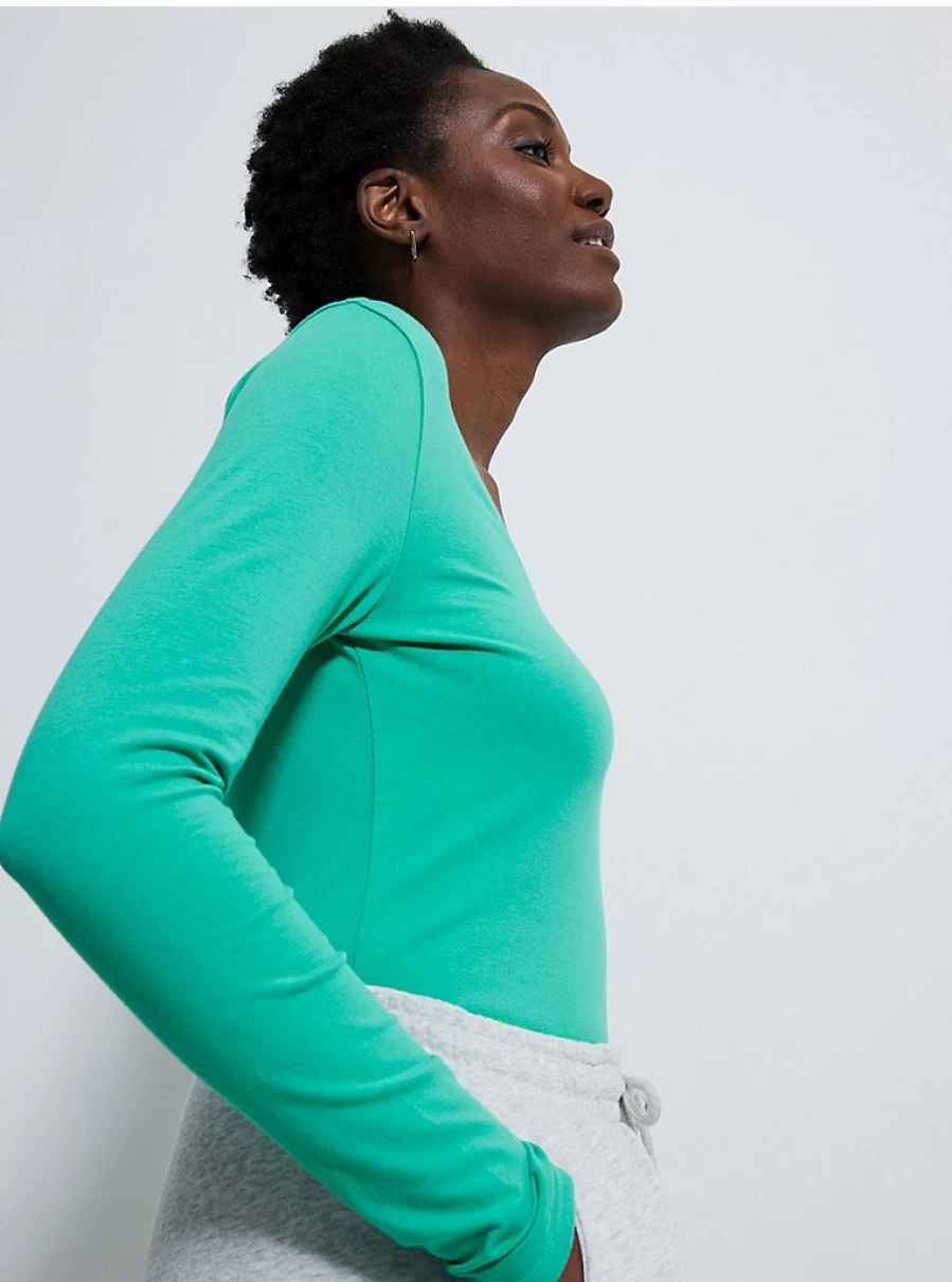 "George at Asda Women's Green Crew Neck Long Sleeve Top | Comfortable & Stylish"