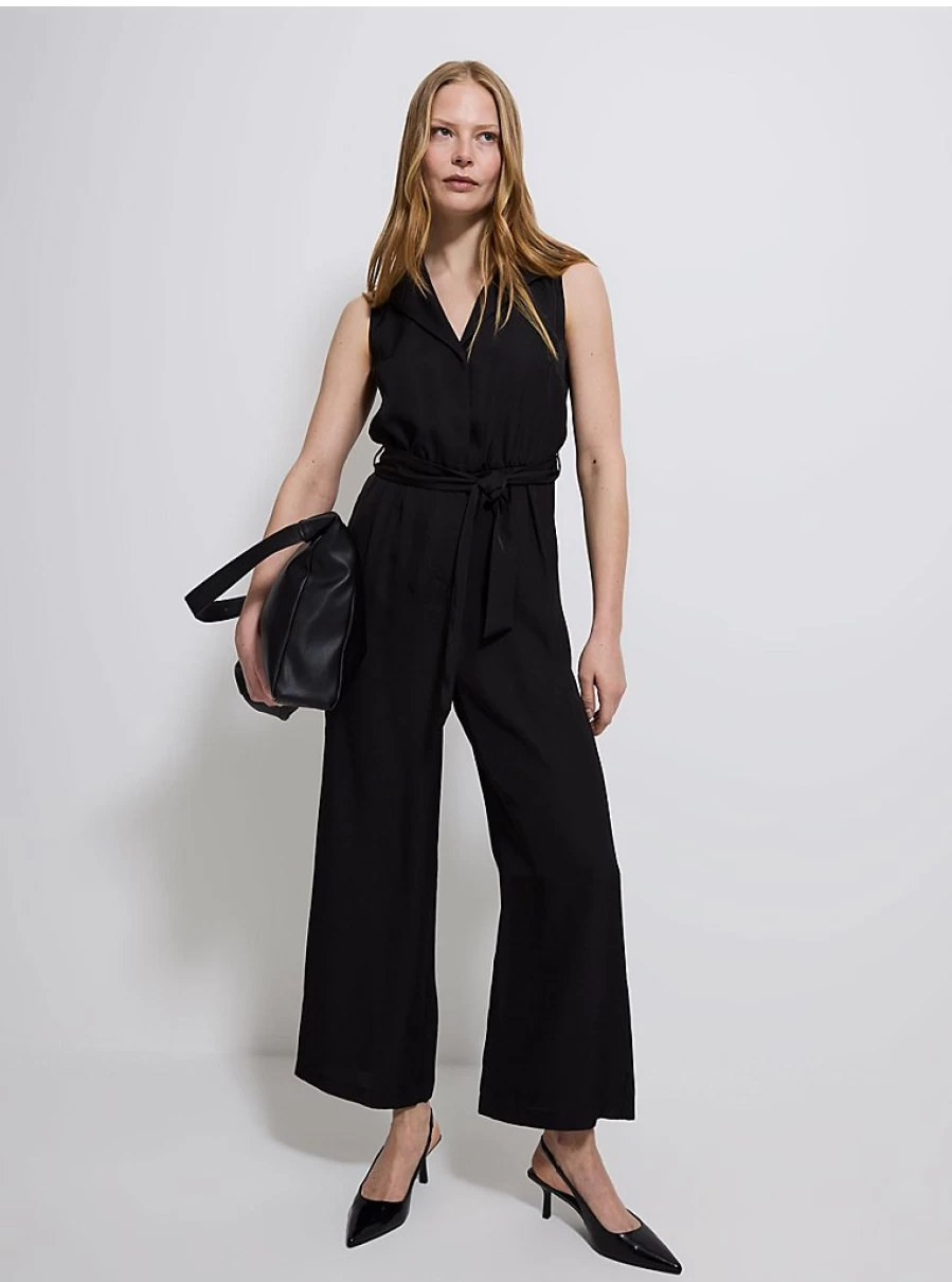 "George at Asda Women's Black Tailored Sleeveless Jumpsuit – Stylish & Comfortable Outfit"