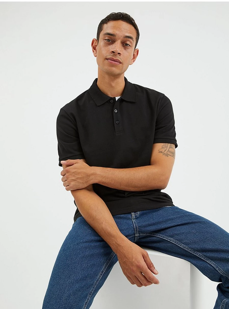 "George at Asda Boys' Black Plain Polo Shirt – Comfortable & Stylish Top for Kids"