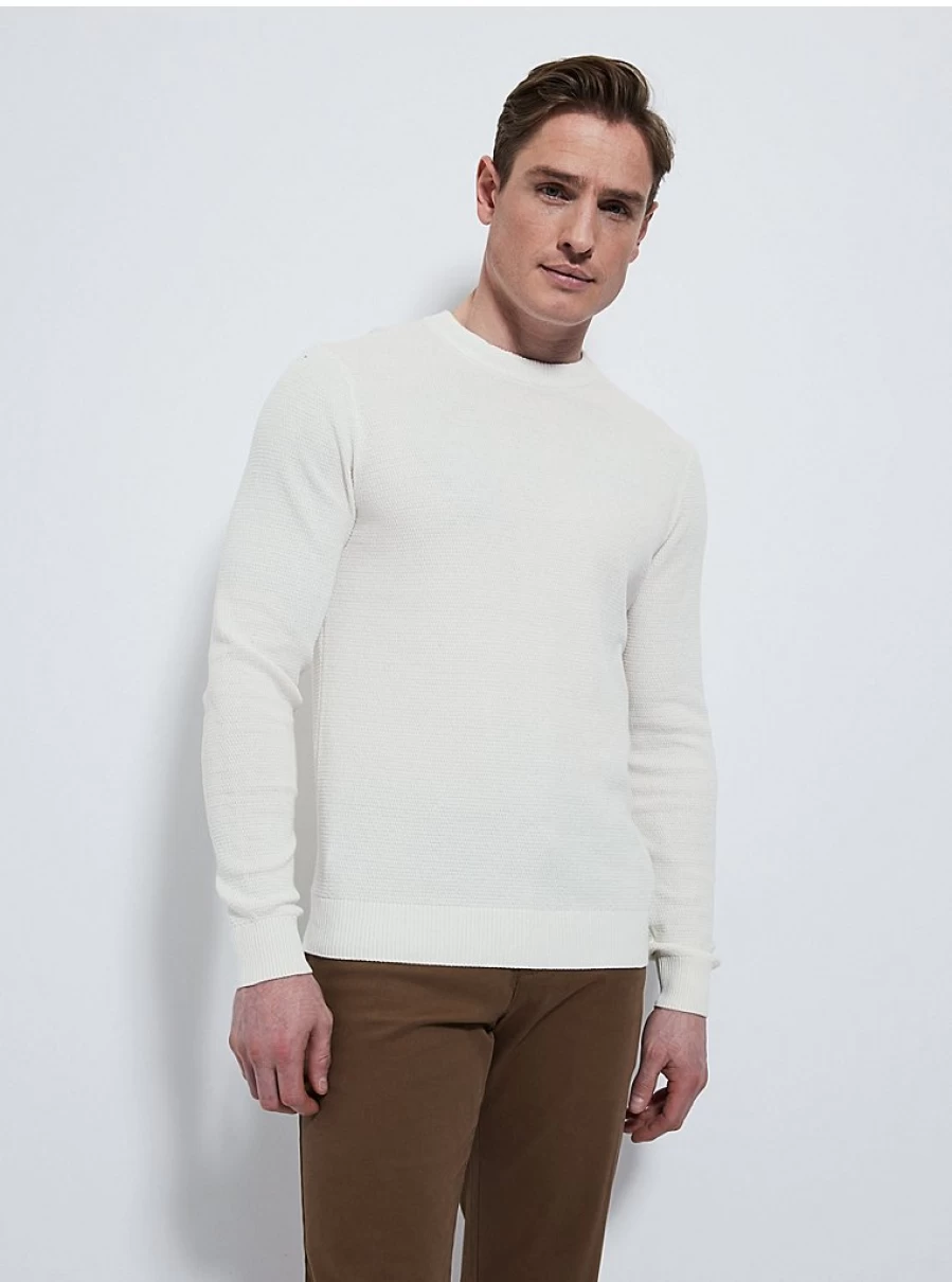 "George at Asda Men's Ivory Textured Knit Jumper – Soft Comfortable Pullover Sweater"