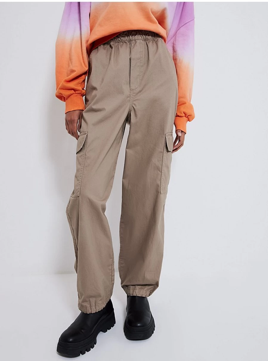 "George at Asda Women's Camel Bungee Tie Parachute Pants Review & Buying Guide"