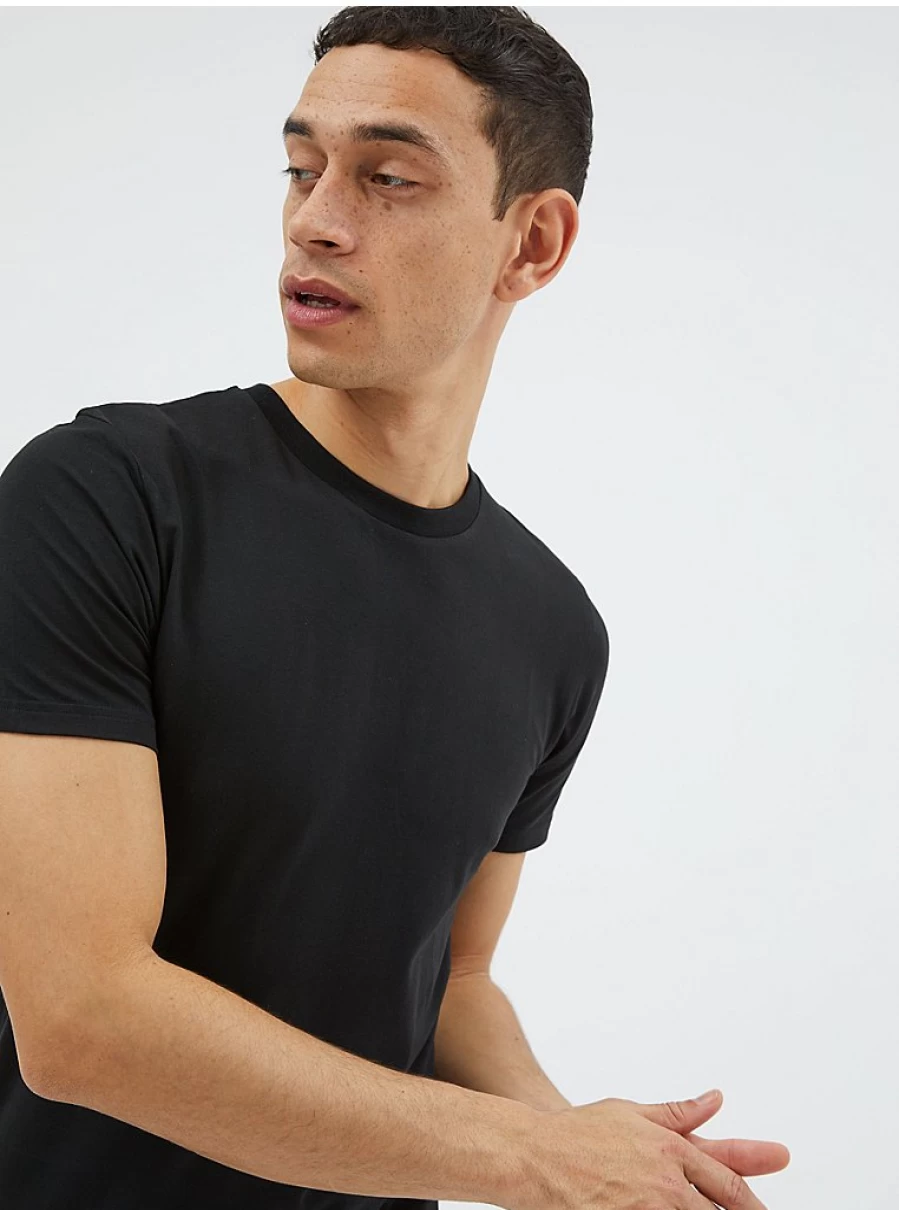 "George at Asda Men's Black Plain Muscle Fit T-Shirt – Comfort & Style Review"
