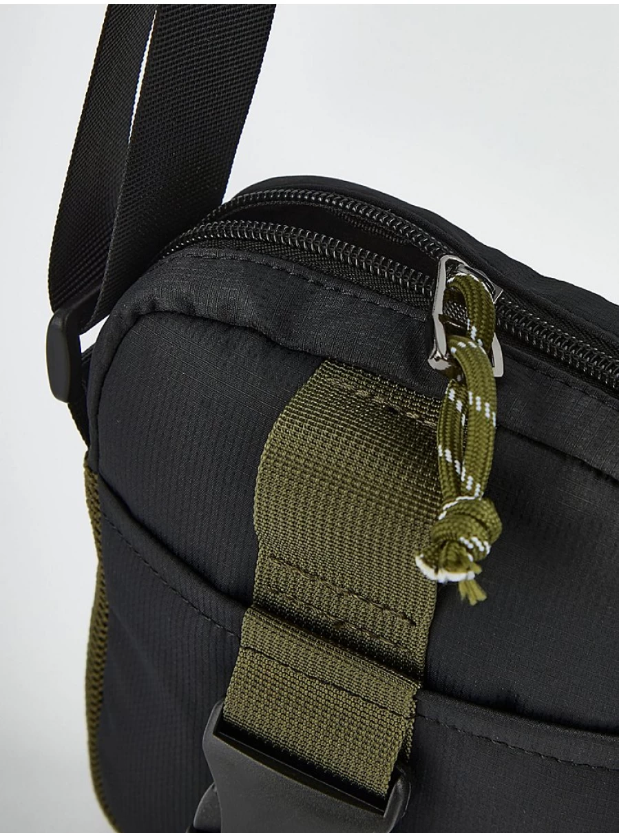 "George at Asda Men's Black Crossbody Bag with Clip Fasten – Durable & Stylish"